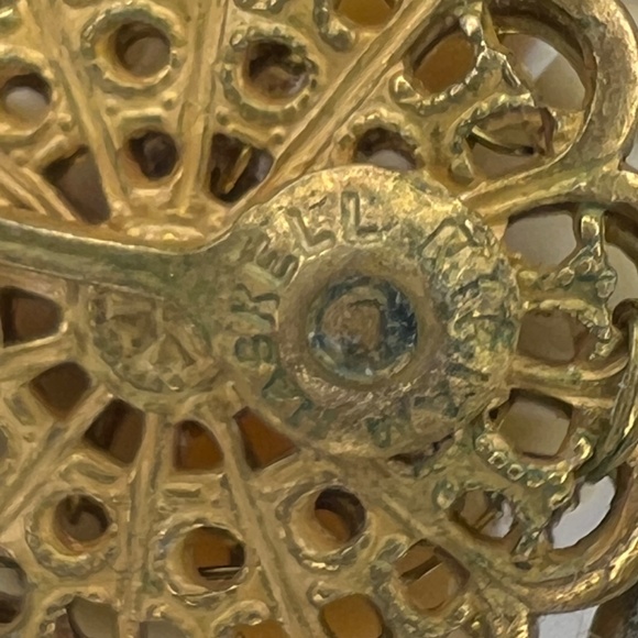 Miriam Haskell Earrings Vintage Signed  Faux Coral Shell Beaded Clip/ Screw back - Picture 12 of 16